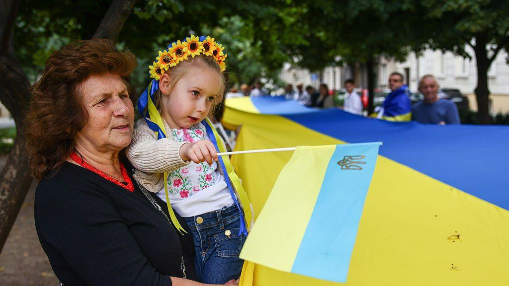 Ukrajinci slave Dan nacionalne zastave u poljskom Krakovu, 23. avgust 2025.