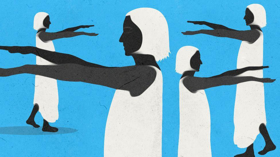 Ilustracija žene koja šeta podignutih ruku, mesečarenje, žena koja mesečari