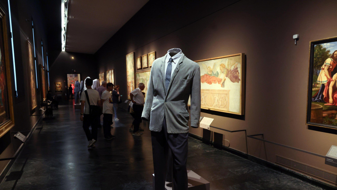 Odelo koje je nosio Gir