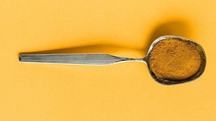 Kasikica u kojoj se nalazi kurkuma