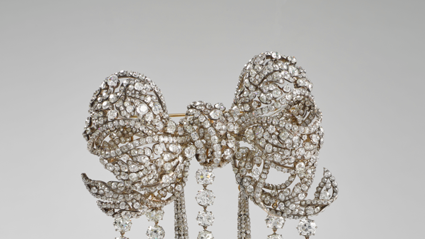 Lopovi su ukrali još jedan predmet optočen dragim kamenjem, koji je takođe pripadao carici