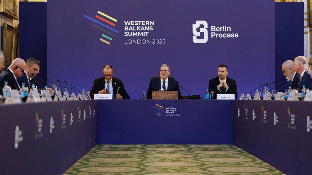 Fridrih Merc, nemački kancelar, Kir Starmer, britanski premijer i Milojko Spajić, predsednik crnogorske vlade