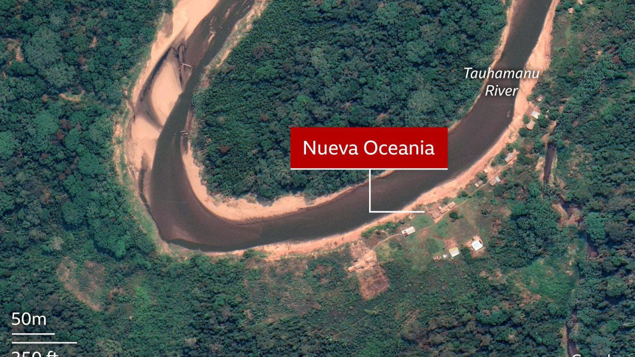 Nueva Okeanija je malo ribarsko selo u peruanskoj prašumi