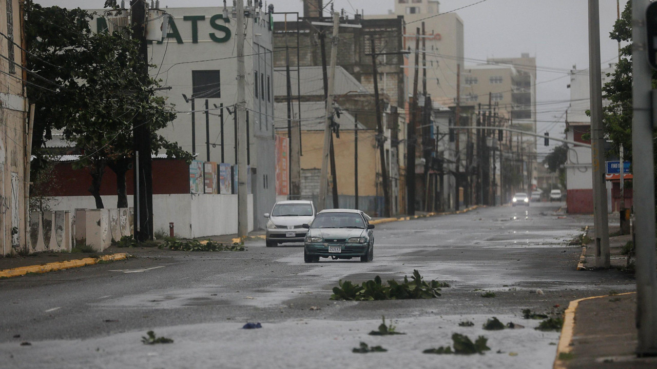 Oluja u Kingstonu, uragan na jamajci, uragan melisa