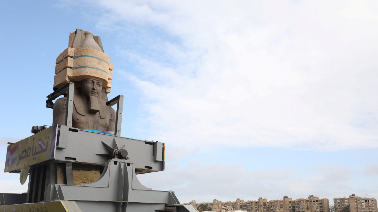 Kolosalna statua Ramzesa II