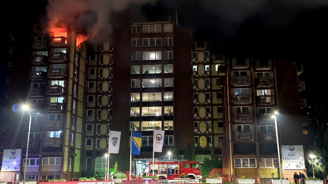 požar u domu penzionera u tuzli, požar u tuzli