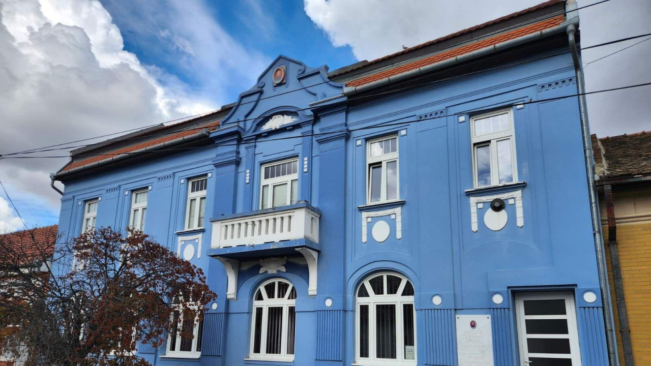 Zgrada Matice Slovačke u Srbiji okrečena u plavu boju