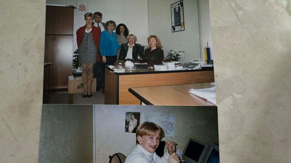 Boška slavi sa kolegama u firmi