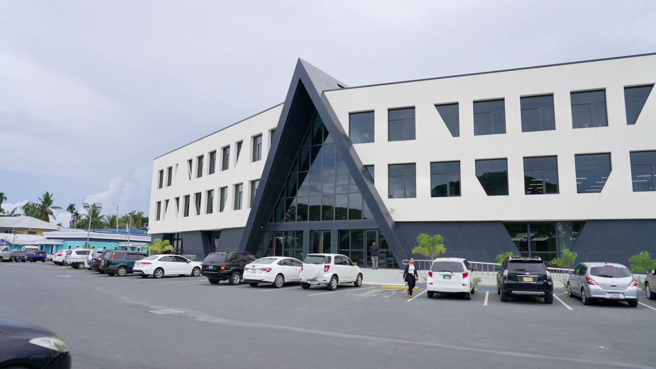 „One Stop Shop“, zgrada vlade u Palauu, koju je donirao Tajvan