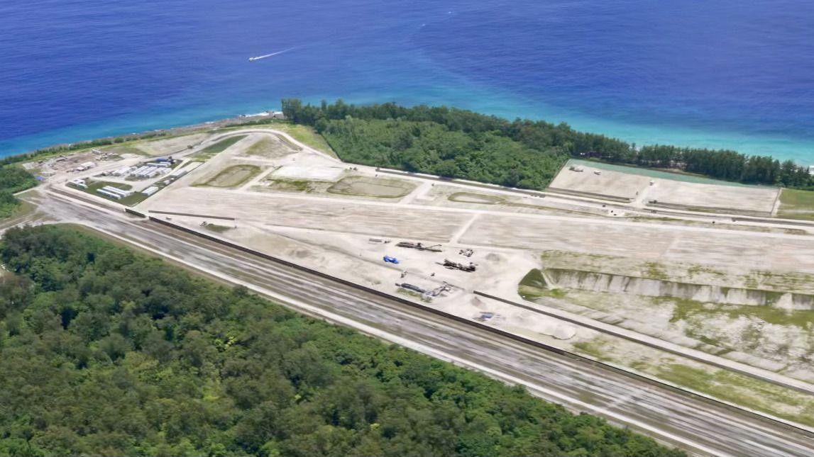 Polje raščišćeno za izgradnju lokacije za prijemnik Takmor u Angauru, u Palauu