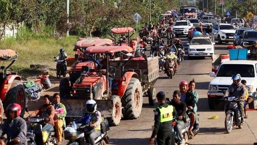 hiljade ljudi beže od sukoba tajlanda i kambodže
