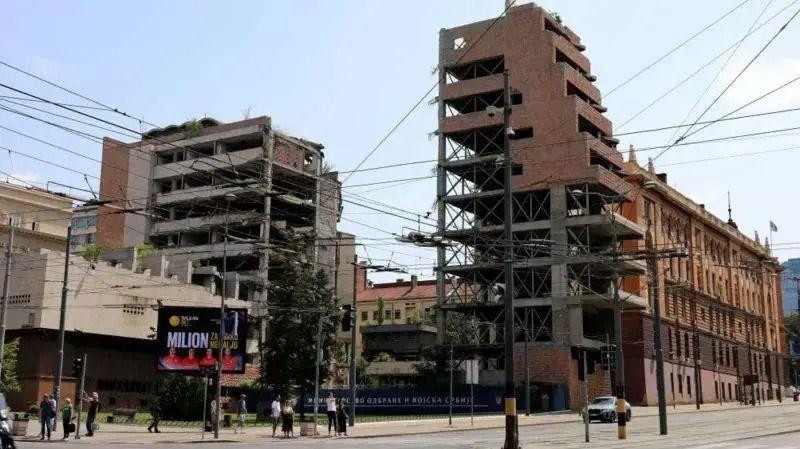 Srušena zgrada Generalštaba