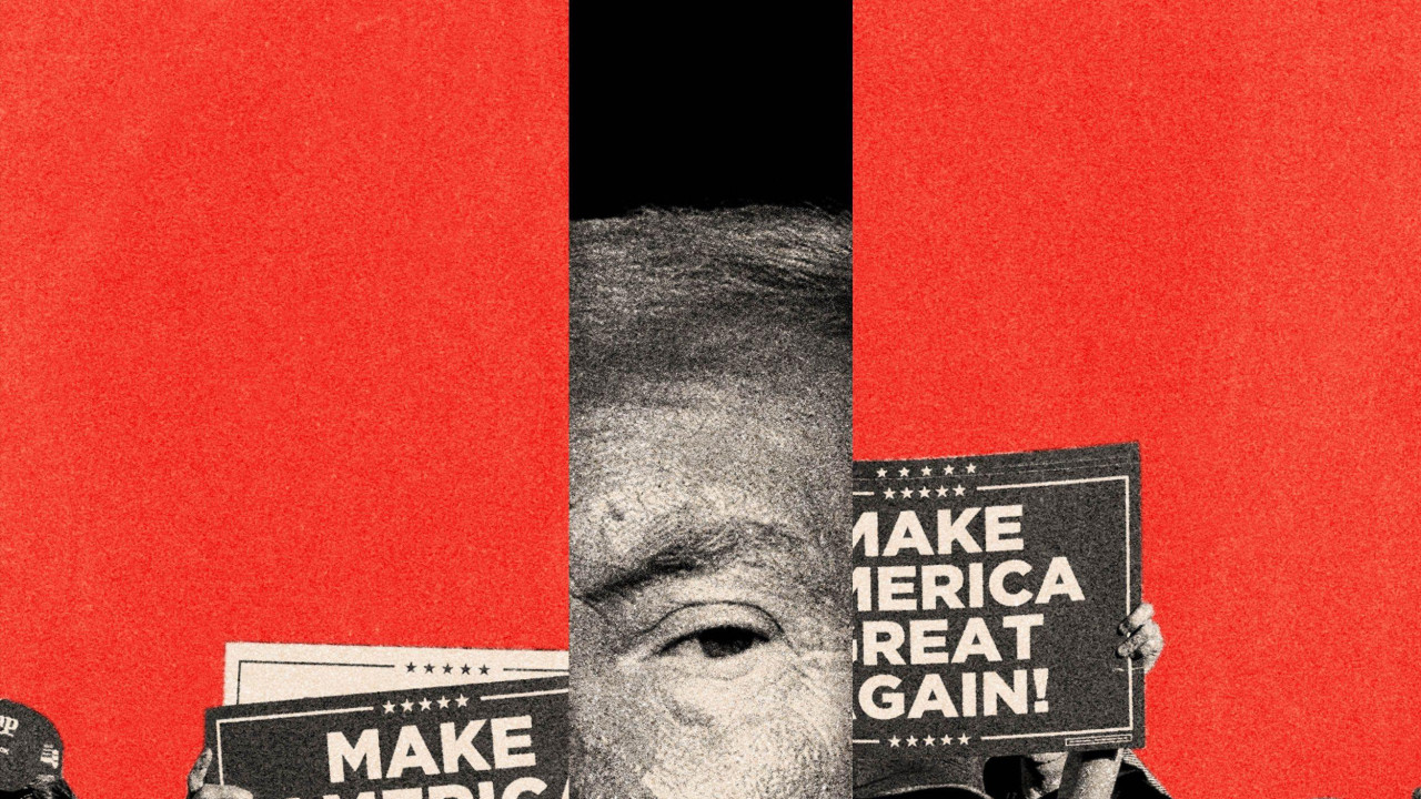 Obrađena slika koja prikazuje deo Trampovog lica u sredini, okružen gomilom koja drži transparente Maga sa obe strane