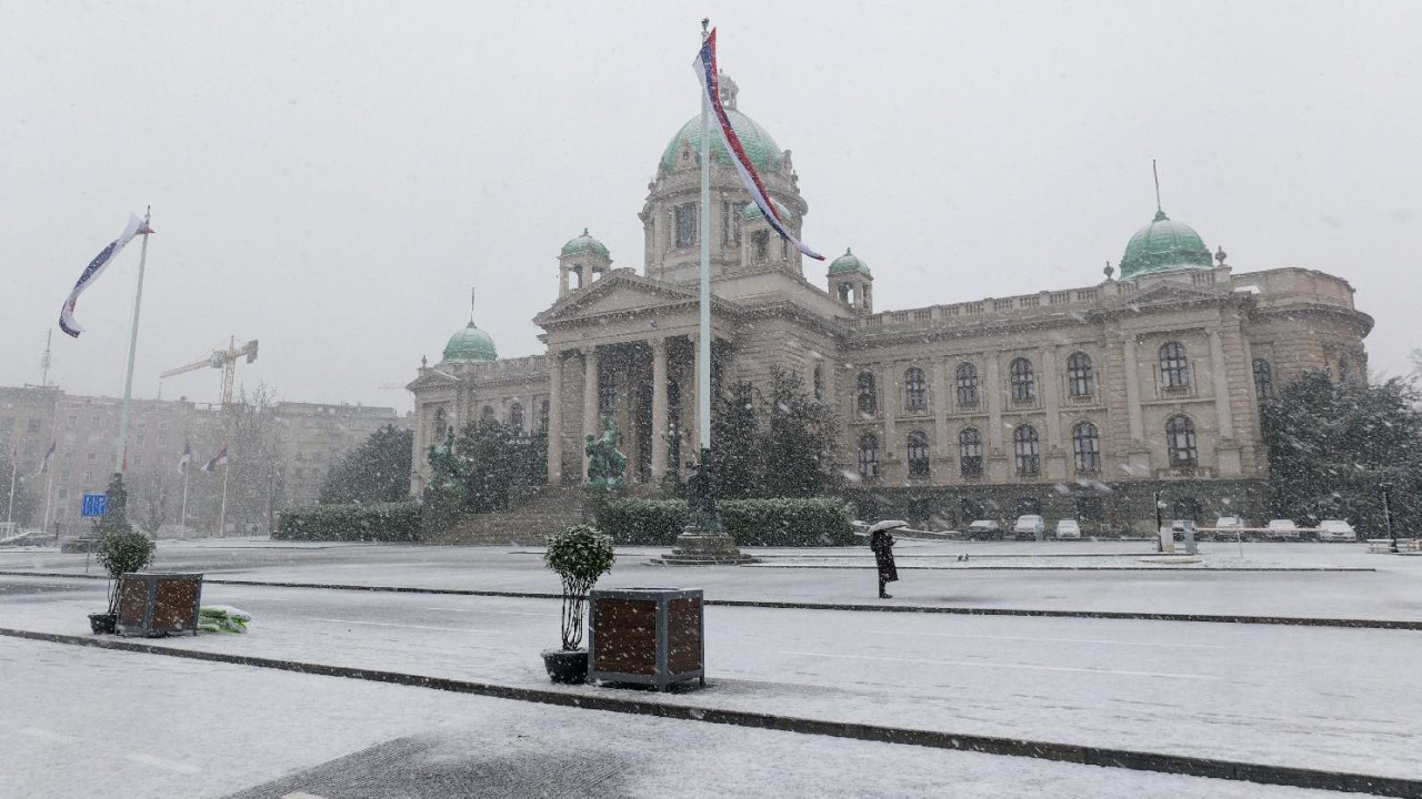 Skupština Srbije pod snegom