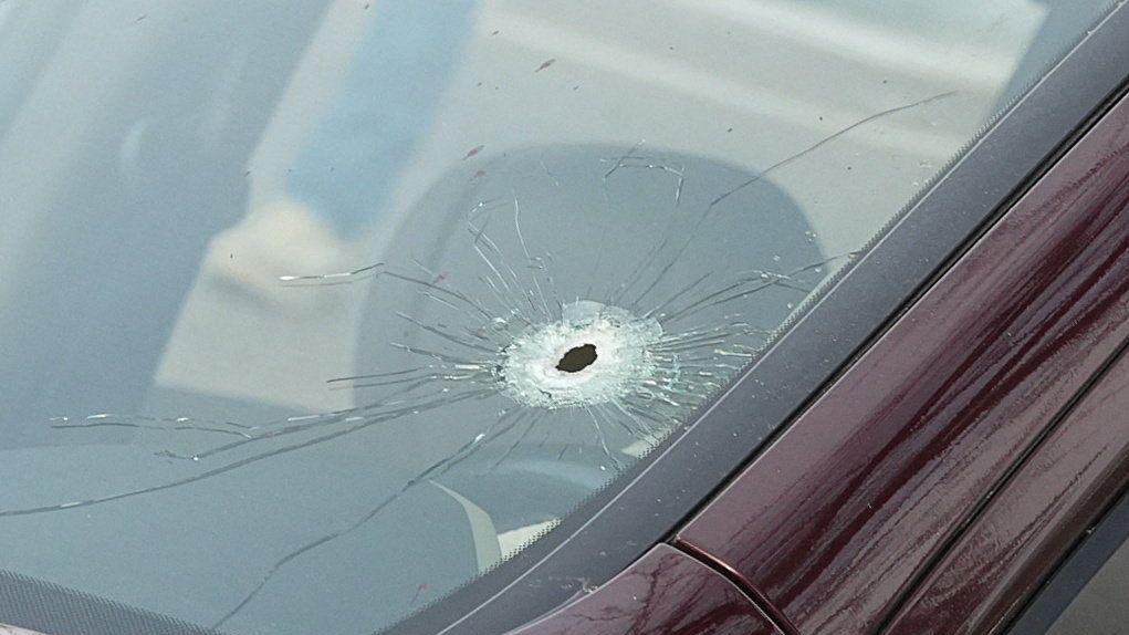 Rupa u staklu automobila