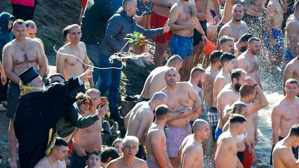 bogojavljanje, bogojavljanje u crnoj gori, plivanje za časni krst u podgorici