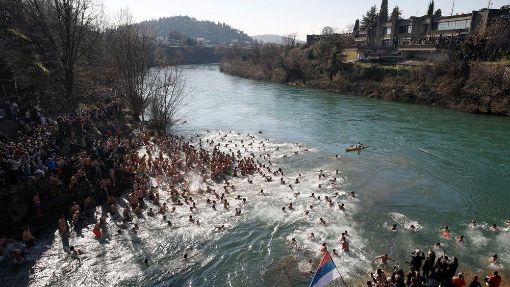 bogojavljanje, bogojavljanje u crnoj gori, plivanje za časni krst u podgorici