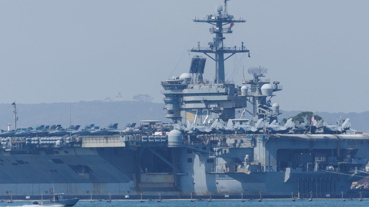 The USS Abraham Lincoln (CVN-72), nosač aviona klase Nimic na nuklearni pogon, američki nosač aviona Abraham Linkoln, američka krstarica