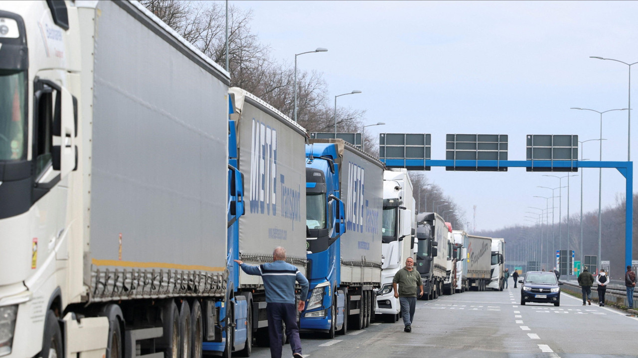 kolona kamiona na granici Srbije i Hrvatske, na prelazu Batrovci