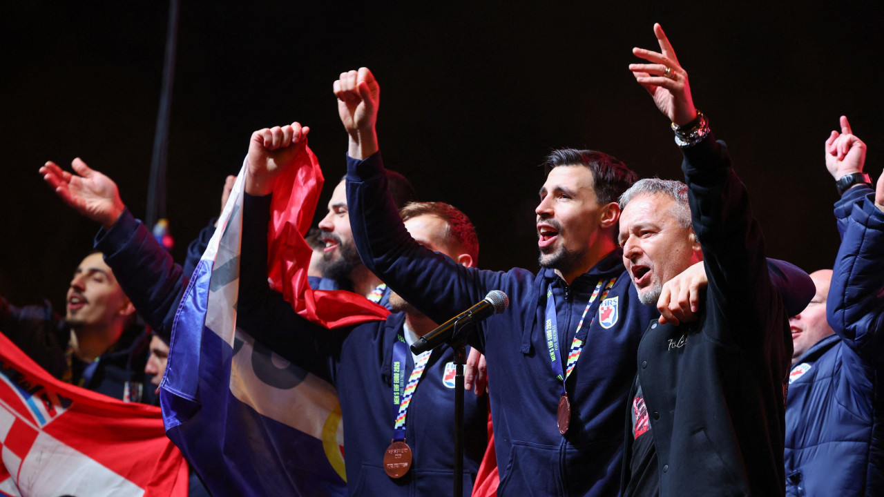 Kapiten Ivan Martinović i Marko Perković pevali su zajedno na dočeku