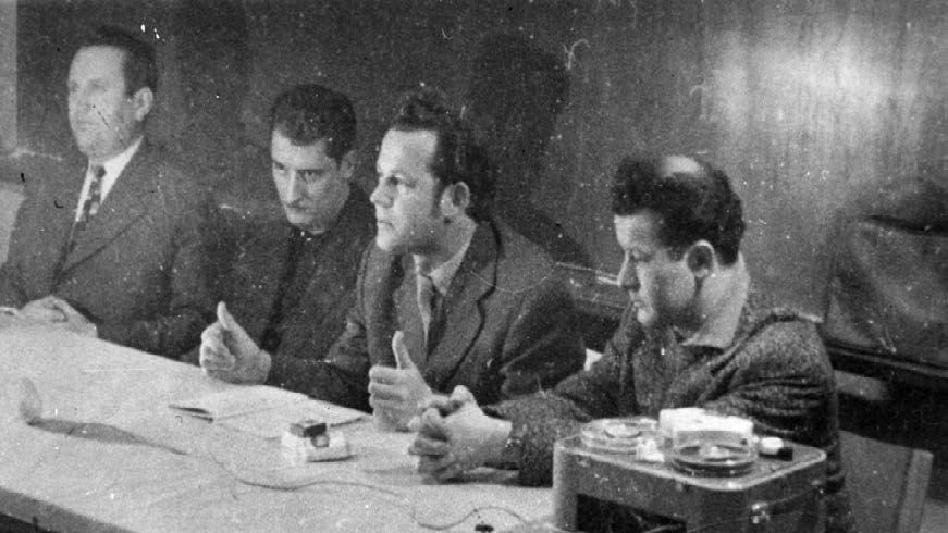 Miljković (drugi s leva) na književnoj večeri u Zagrebu 1959. godine 