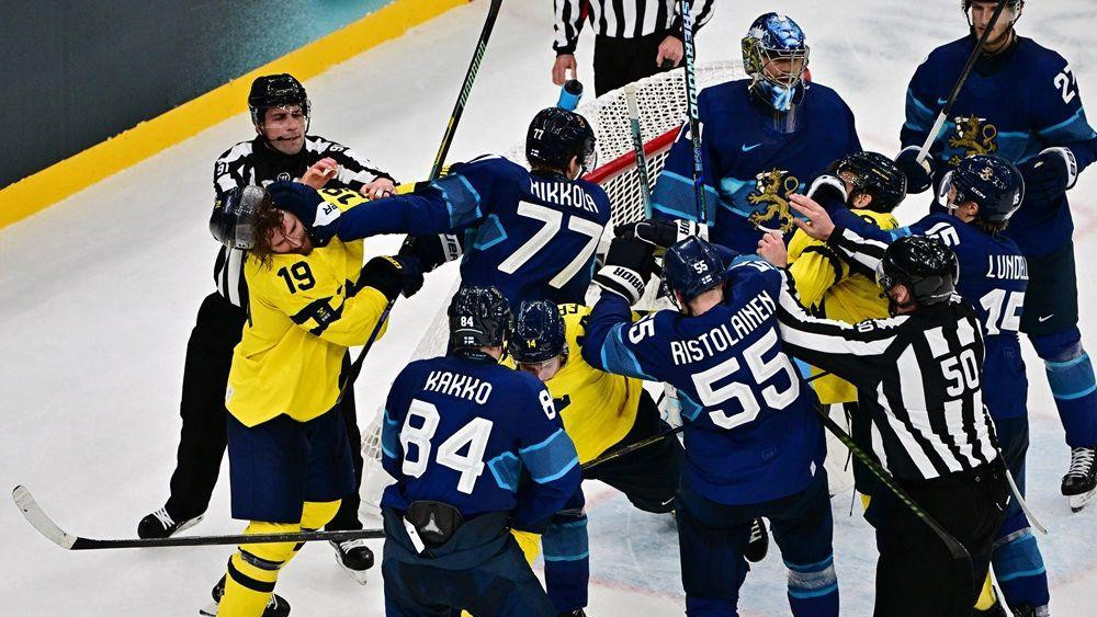 utakmica finske i švedske u hokeju na ledu na zimskim olimpijskim igrama, tuča u hokeju na ledu