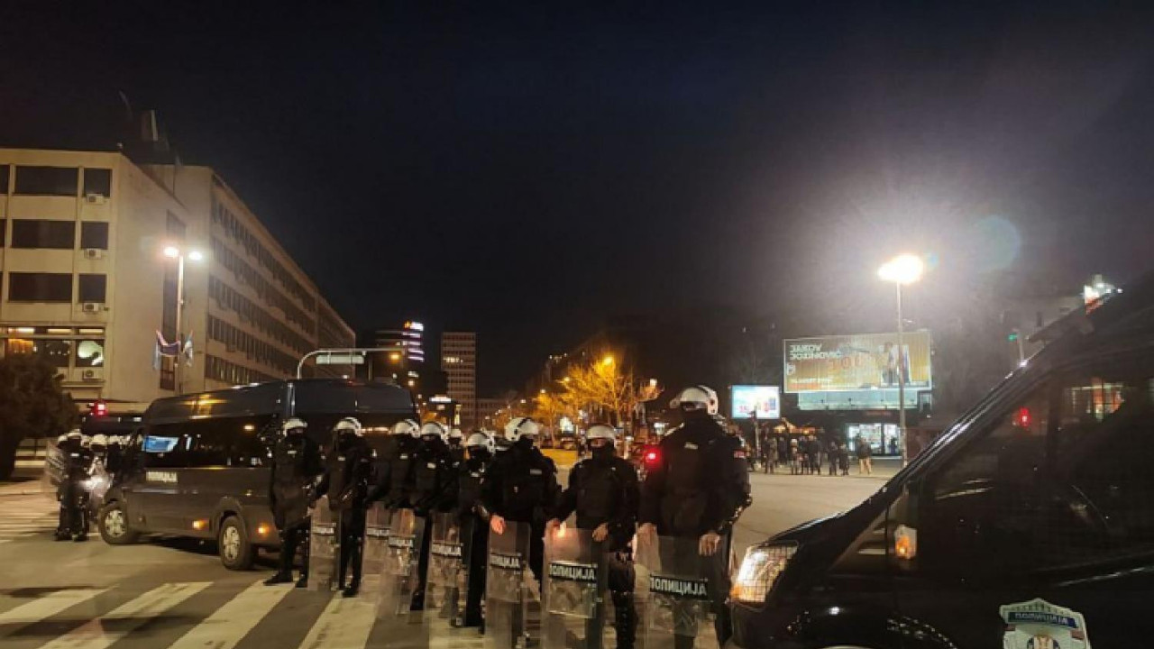 protest u Novom Sadu i incidenti, policijski kordon u novom sadu