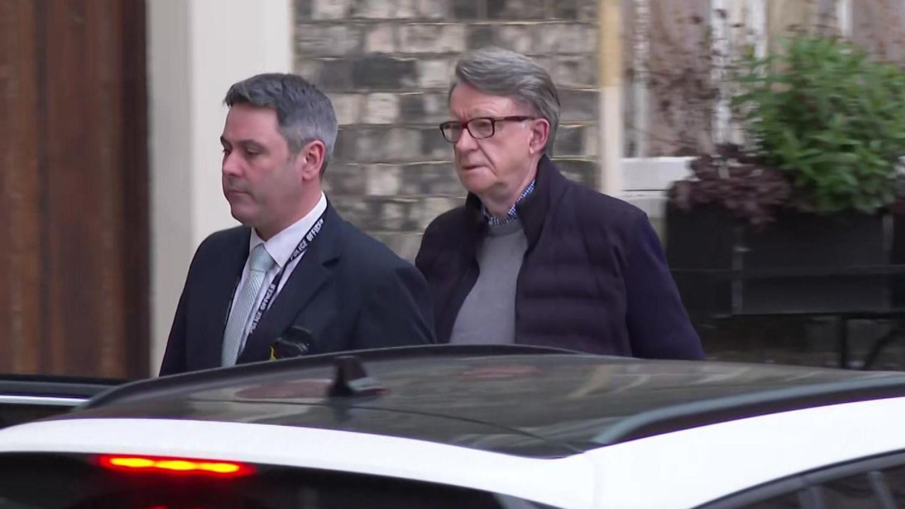 Privođenje Pitera Mendelsona