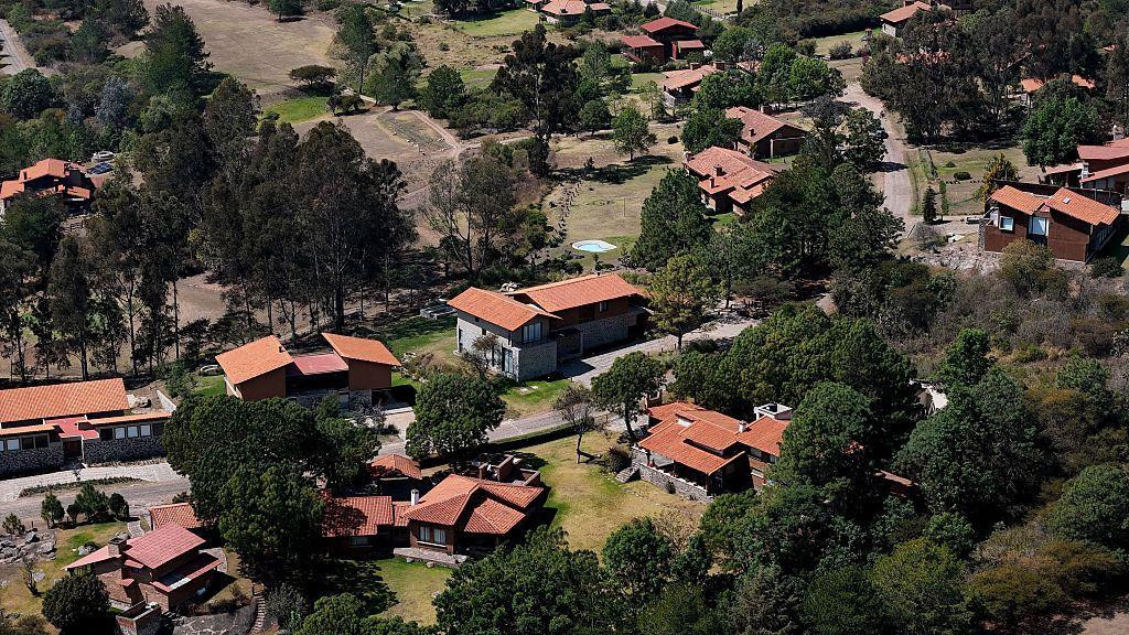 pogled iz vagduha na luksuzni kompleks u tapalpi