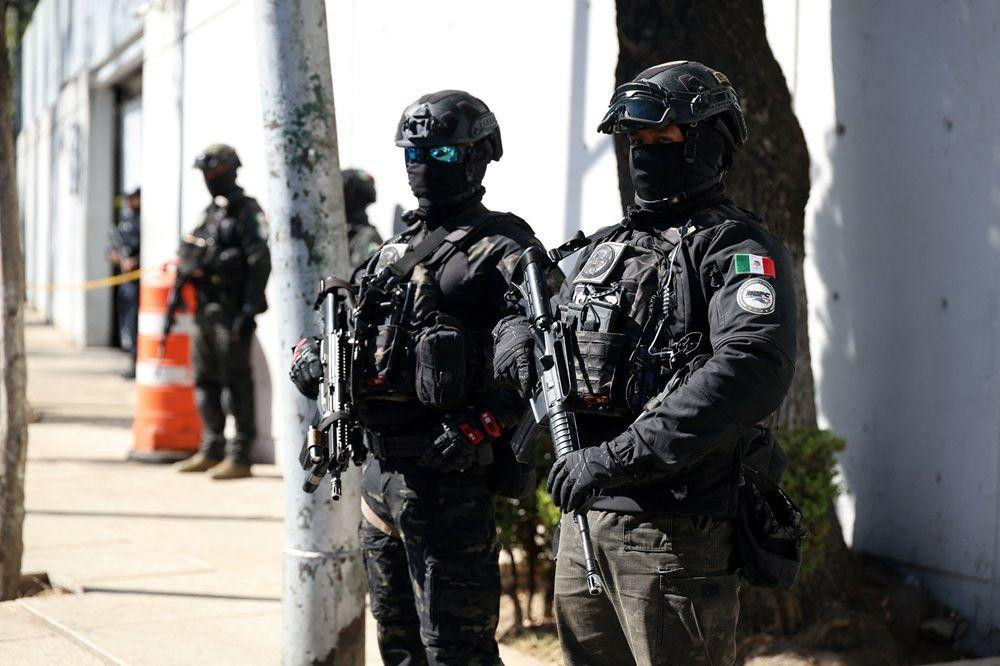 kriminal u meksiku, meksički policajci