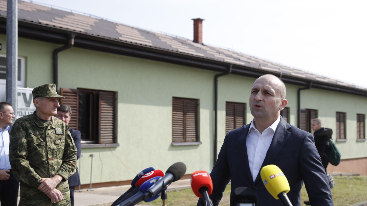 ministar odbrane hrvatske ivan anušić