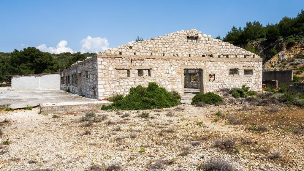 Ostaci ženskog zatvora na hrvatskom ostrvu Sveti Grgur