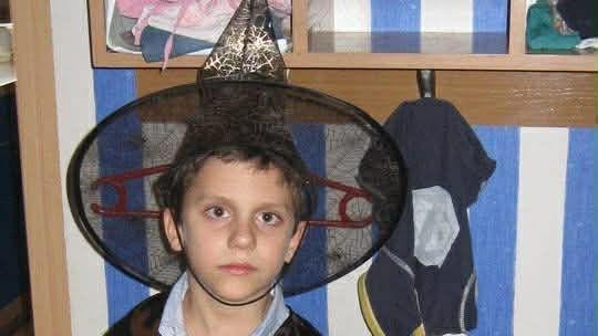 Nikola Matić kada je bio mali, maskiran u čarobnjaka 