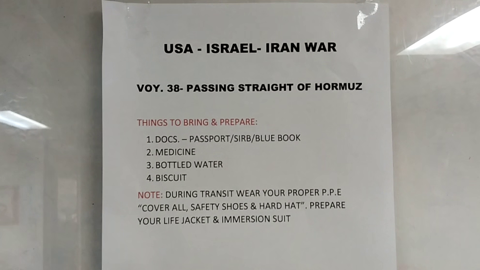 Uputstvo za ponašanje posade u slučaju napada između 25. i 26. februara, tokom prolaska kroz Ormuski moreuz. Pasoš, lekovi, flaširana voda i biskviti su obavezni, uz prsluke za spasavanje i ostalu opremu. 