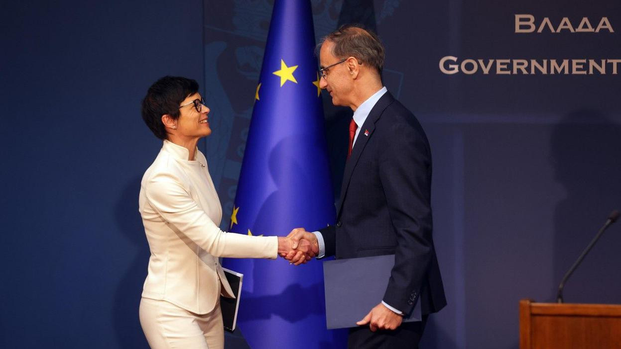 Srpski premijer Đuro Macut sa Martom Kos tokom njene posete Beogradu u aprilu 2025.