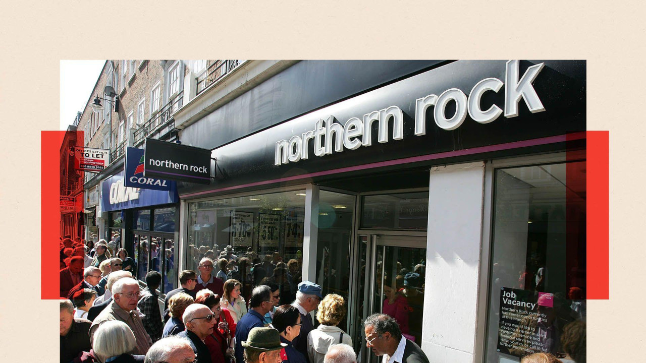 Ispred filijala engleske banke Nordern Roka (Northern Rock) stvarali su se dugi redovi tokom 2007. godine jer su ljudi pokušavali da podignu njihov novac