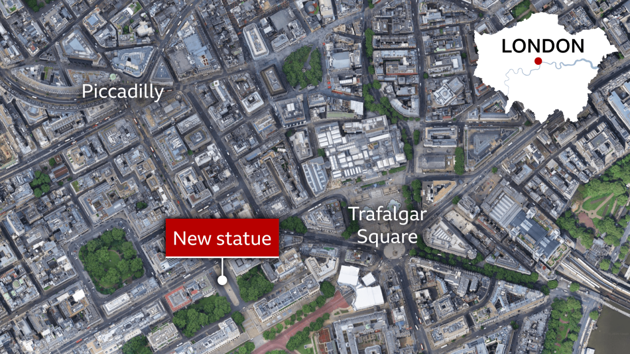 Snimak iz vazduha na kojem se vidi lokacija statue u centru Londona