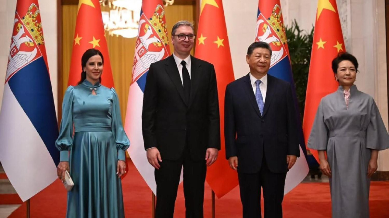 tamara i aleksandar vučić sa sijem đinpingom i njegovom suprugom