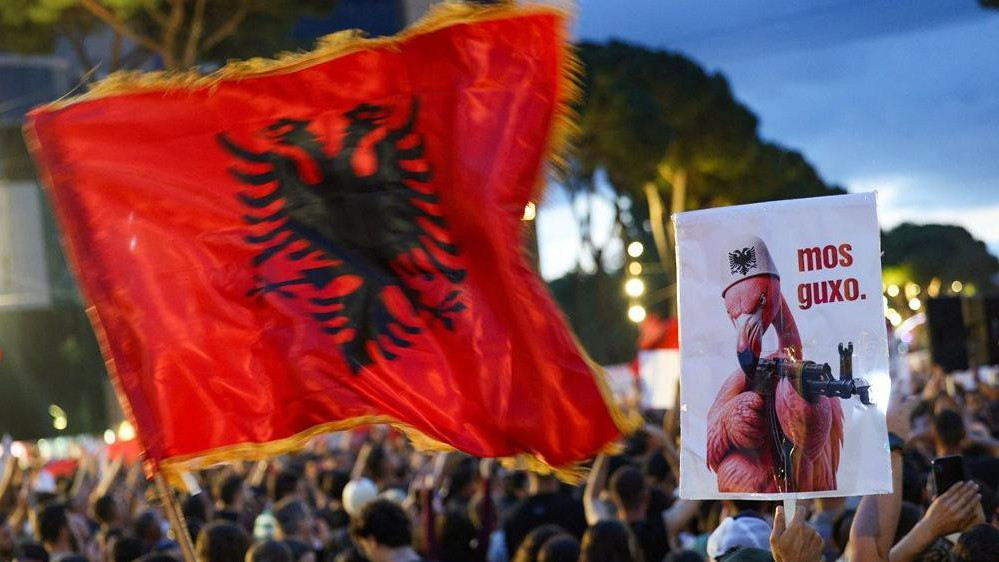protesti u tirani