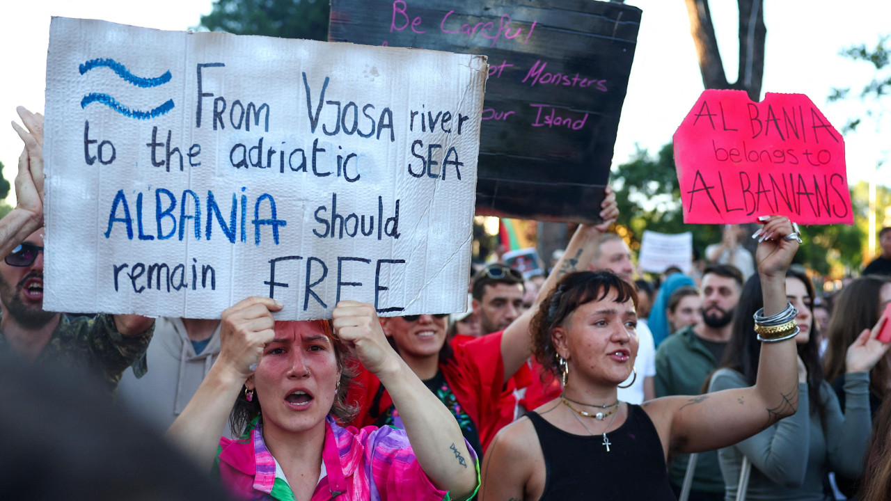 protesti u tirani
