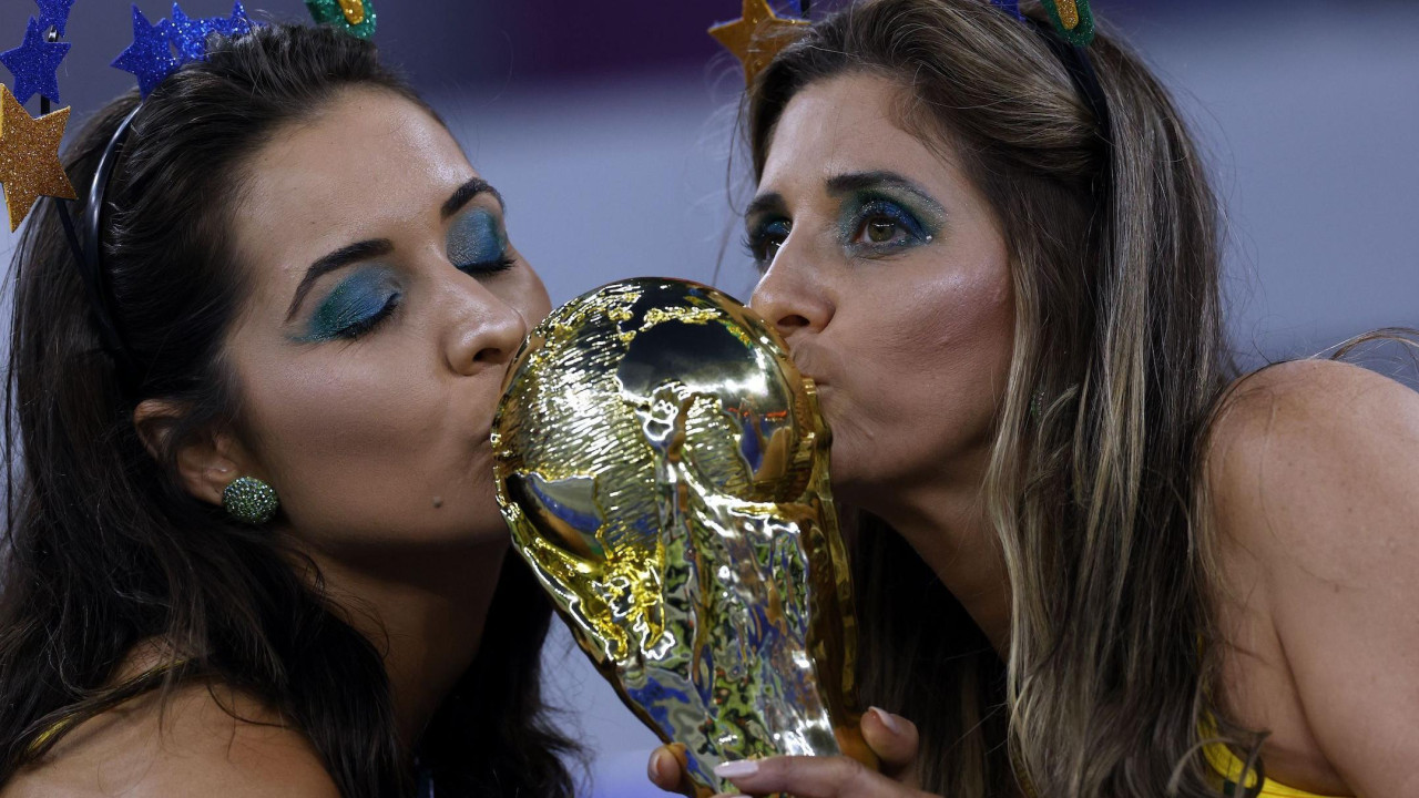 Fudbalske navijačice na Svetskom prvenstvu u Kataru 2022. 