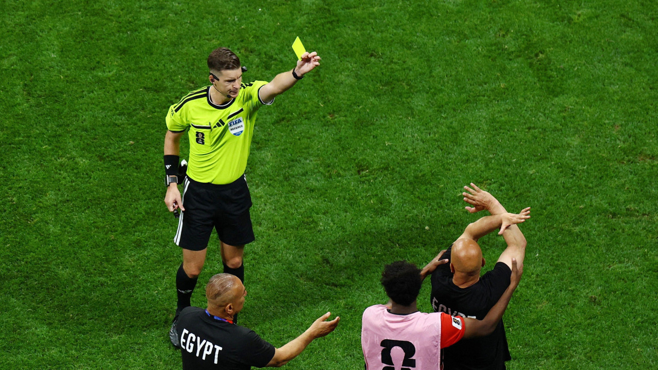egipat - argentina, svetsko prvenstvo, egipatski selektor hosam hasan je prekrstio ruke