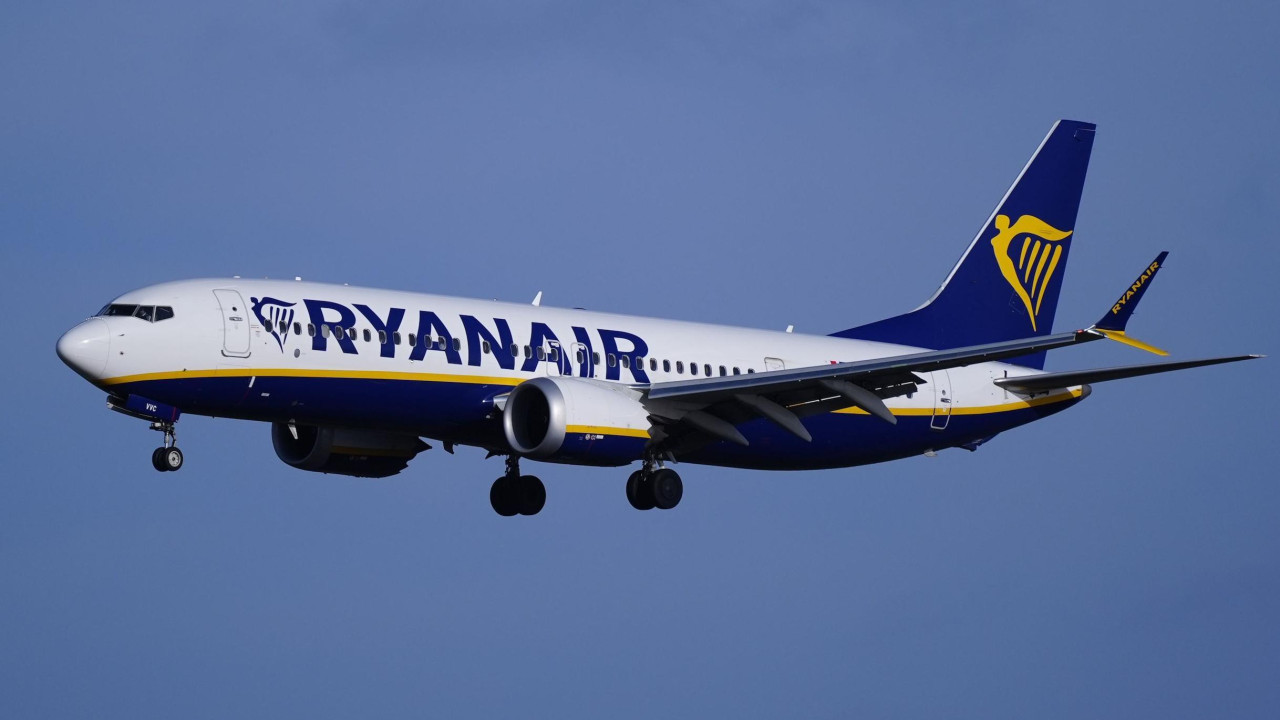 Avion kompanije Rajaner - arhivska fotografija
