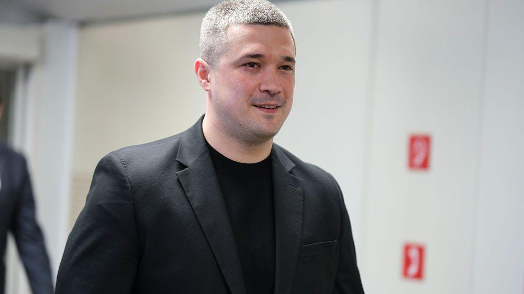 Mihail Fedorov, muškarac u crnom sakou i crnoj majici, sa kratko ošišanom sedom kosom