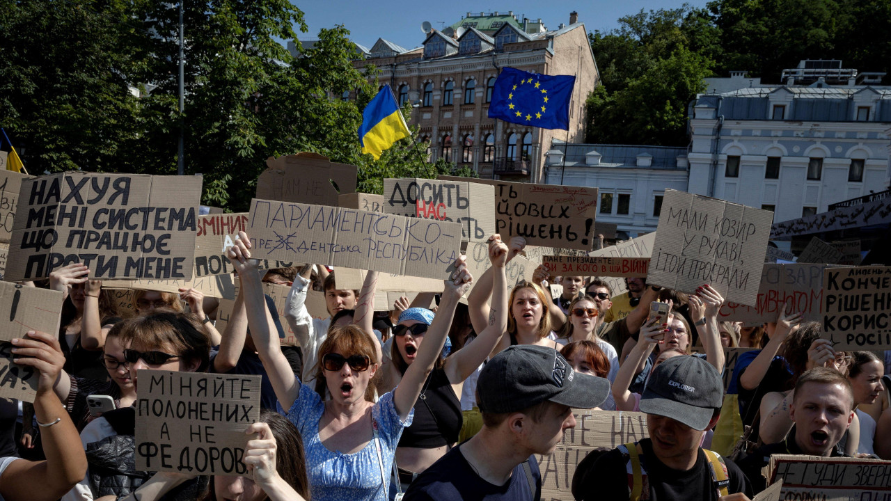 demonstranti u kijevu, protest podrške fedorovu