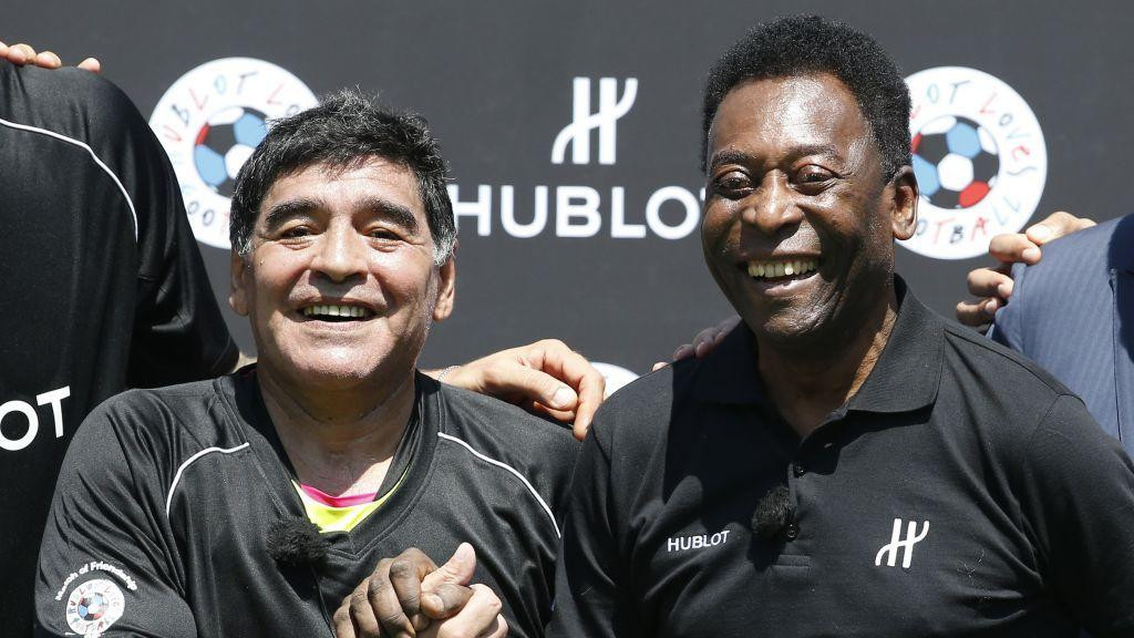 Dijego Maradona i Pele se rukuju