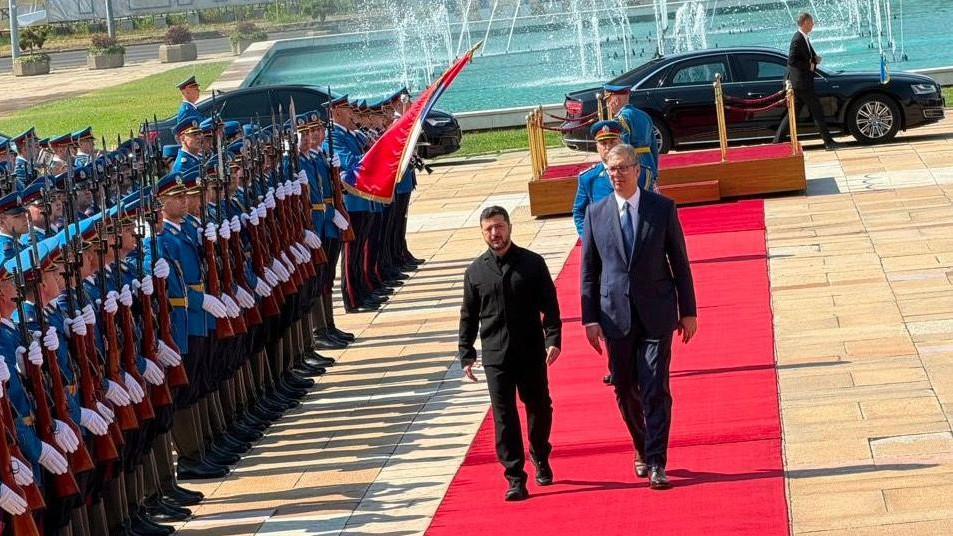 Svečani doček ispred Palate Srbija na Novom Beogradu