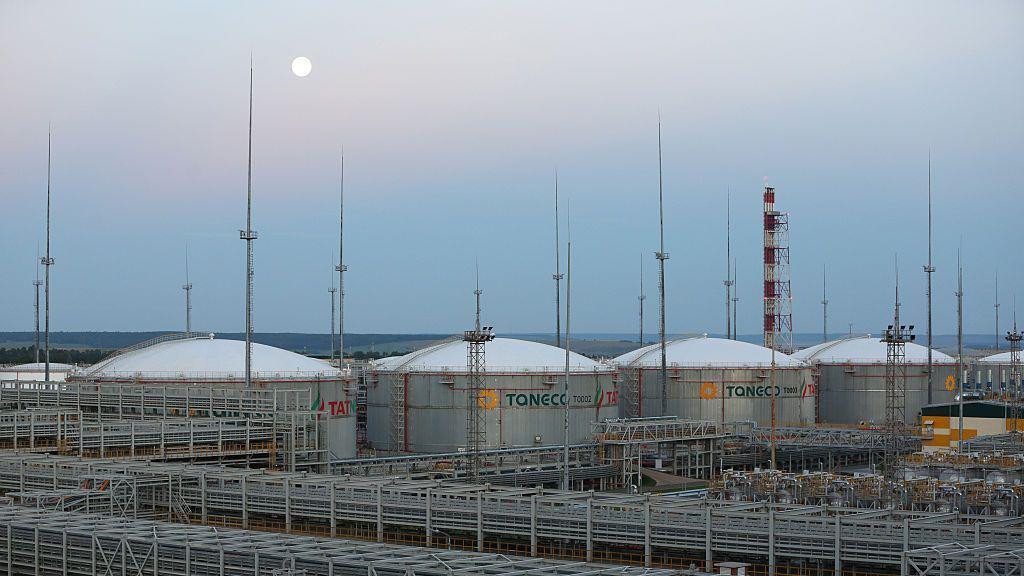 Rafinerija i petrohemijsko postrojenje u Nižnjekamsku (arhivska fotografija)
