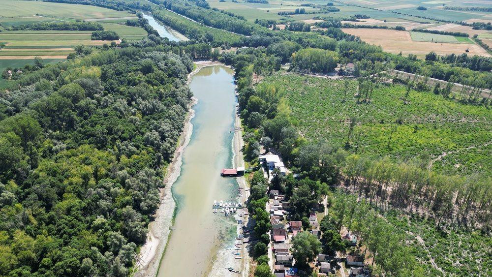 dunav, vodostaj dunava, nizak nivo dunava, dunav kod bezdana