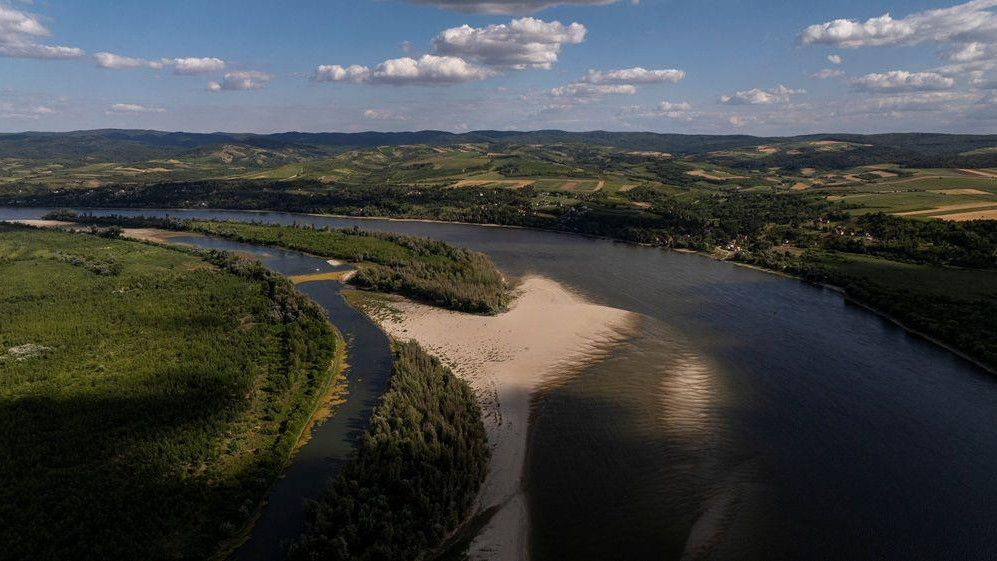 dunav, nizak vodostaj dunava, dunav kod novog sada